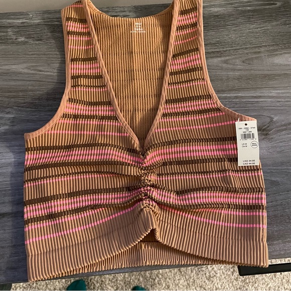 NWT Aerie Crop Tank - Picture 2 of 4